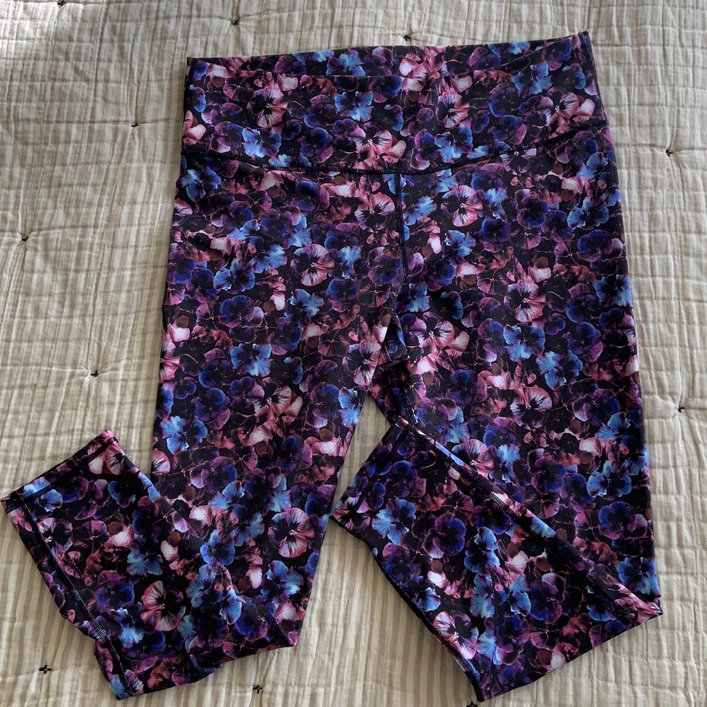 Petunia Print Leggings
